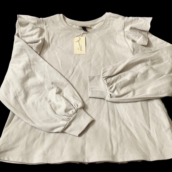 L Universal Thread Ruffle Long Sleeve 
